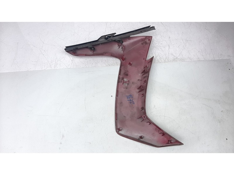 Recambio de moldura para kymco g-dink 125 referencia OEM IAM 64306ACD5E000  