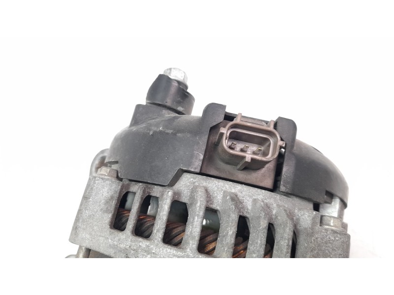 Recambio de alternador para aston martin rapide 5.9 v12 cat referencia OEM IAM 8D3310300AA  
