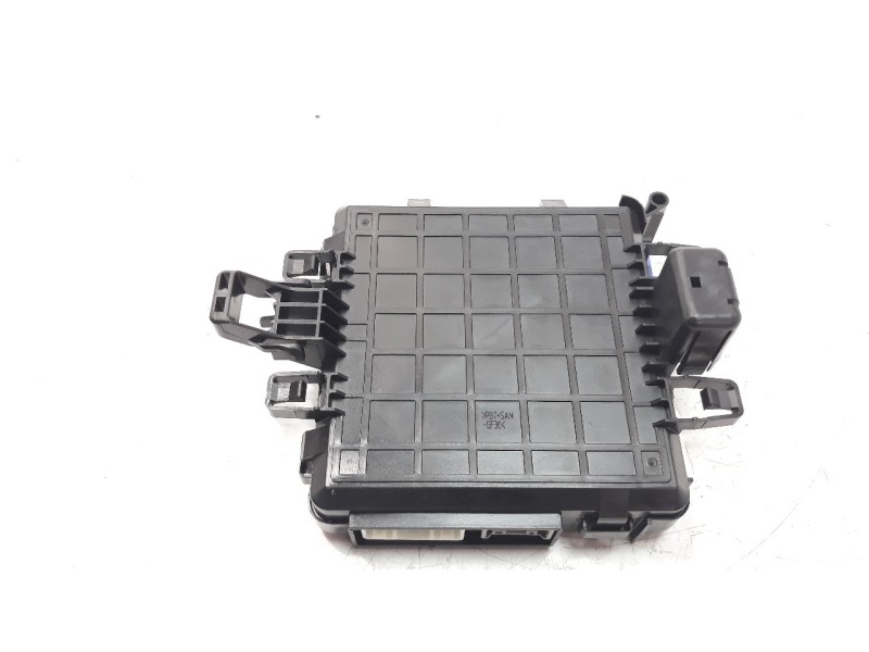 Recambio de modulo electronico para mazda 3 berlina (bp) referencia OEM IAM D41S675Z0  