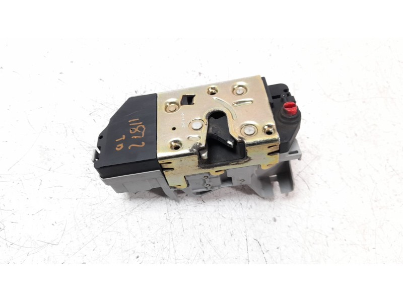 Recambio de cerradura puerta trasera derecha para peugeot 307 (s1) xt referencia OEM IAM 9138A4  