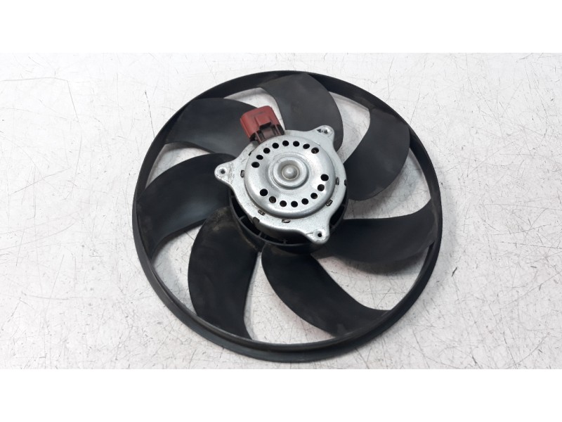 Recambio de electroventilador para ford b-max 1.0 ecoboost cat referencia OEM IAM 8V518C607CK  