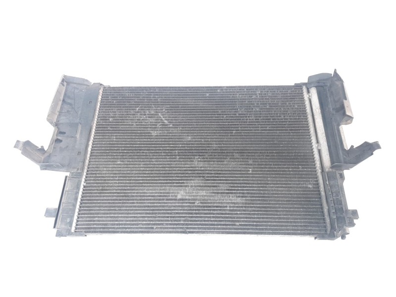 Recambio de radiador aceite para mercedes-benz clase a (w176) 2.1 cdi cat referencia OEM IAM A2045000701  