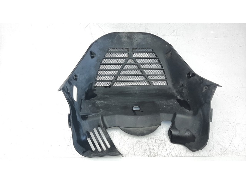 Recambio de moldura para kymco g-dink 125 referencia OEM IAM 64400ACD5E000  