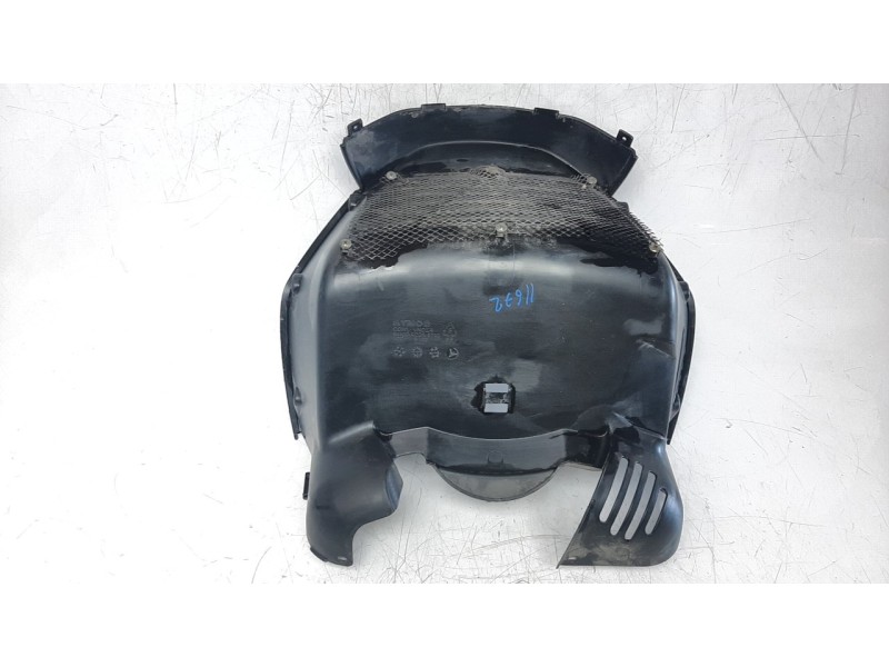 Recambio de moldura para kymco g-dink 125 referencia OEM IAM 64400ACD5E000  