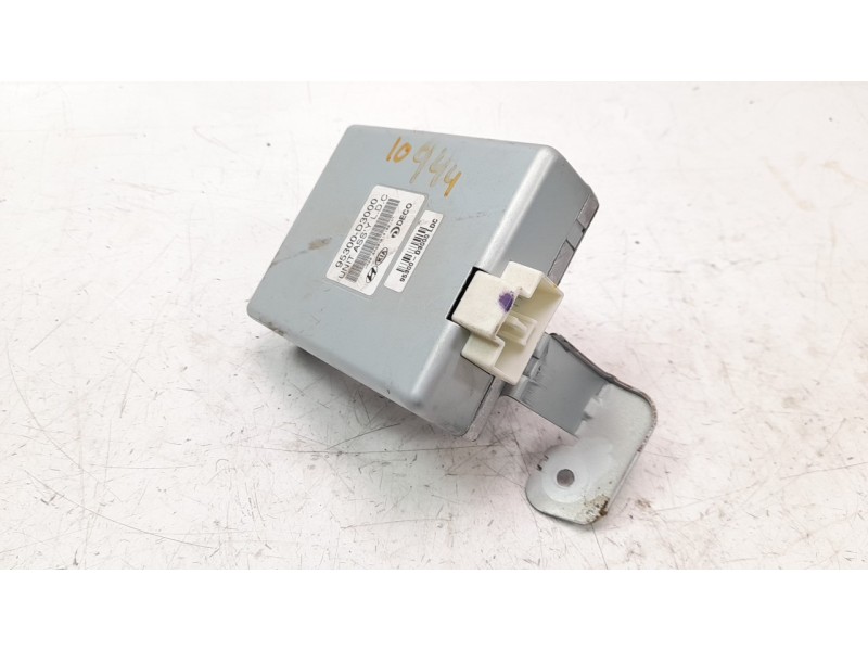 Recambio de modulo electronico para hyundai tucson 1.6 cat referencia OEM IAM 95300D3000  