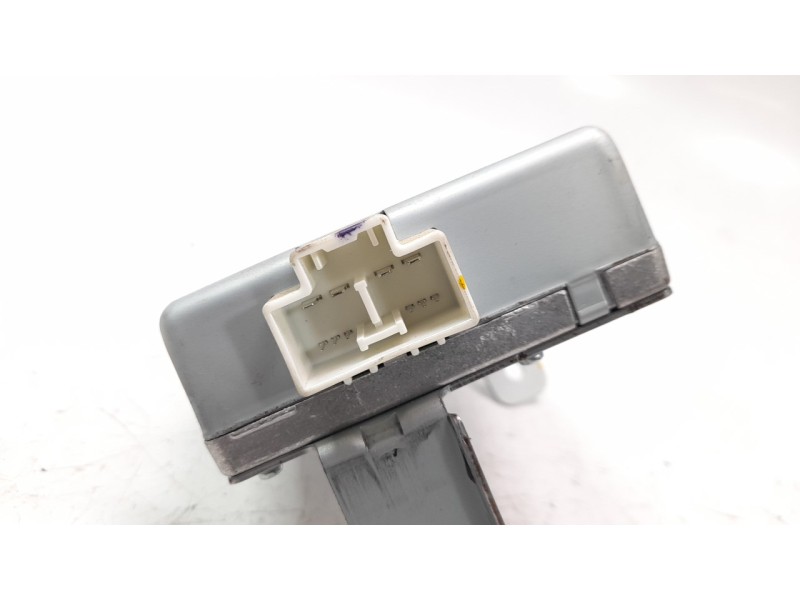 Recambio de modulo electronico para hyundai tucson 1.6 cat referencia OEM IAM 95300D3000  