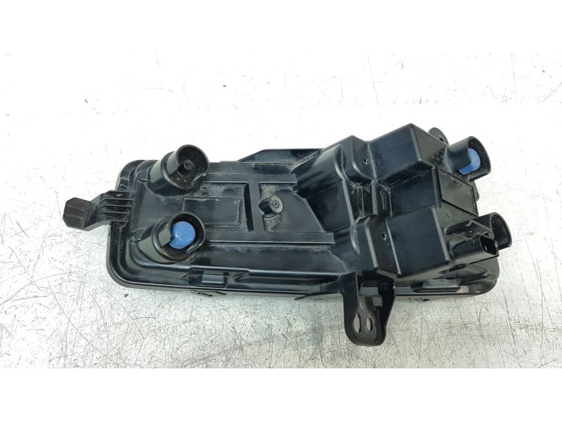 Recambio de faro antiniebla derecho para volkswagen polo advance referencia OEM IAM 2G0941662B  