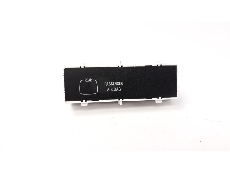 Recambio de pantalla multifuncion para peugeot 108 top 1.0 vti referencia OEM IAM AM1311180521  