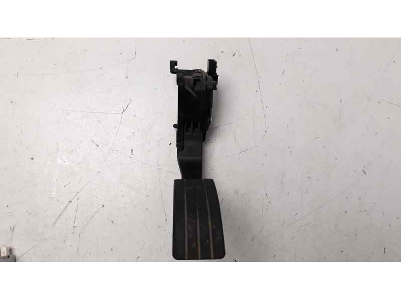 Recambio de potenciometro pedal para renault clio iv dynamique referencia OEM IAM 180029347R  