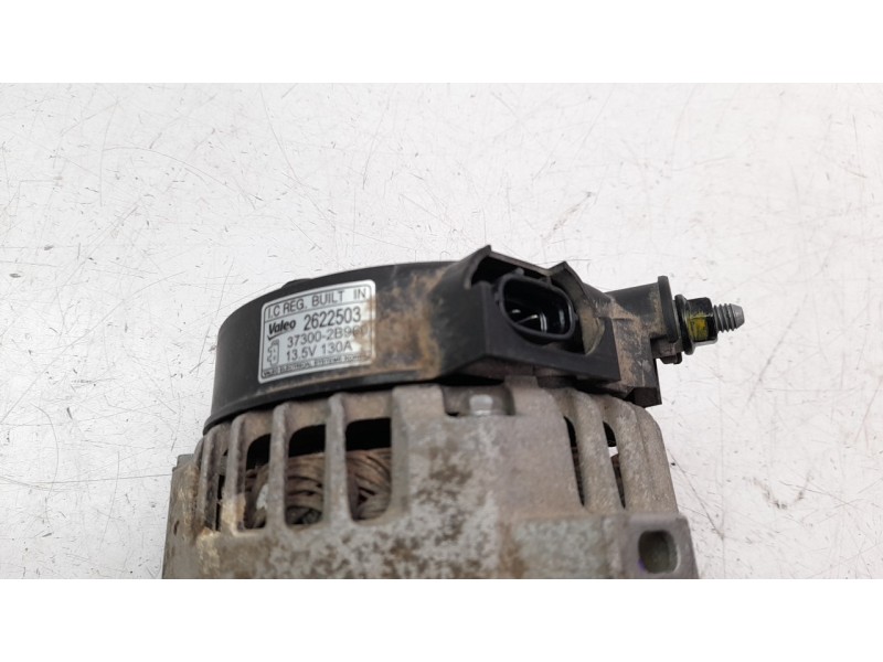 Recambio de alternador para kia sportage 1.6 cat referencia OEM IAM 373002B960 ALF801123MD 