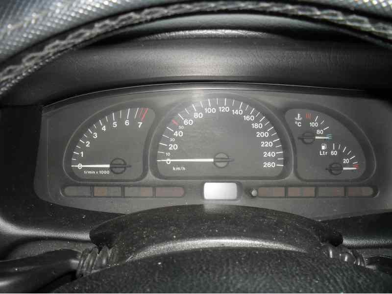 opel vectra b berlina del año 1995