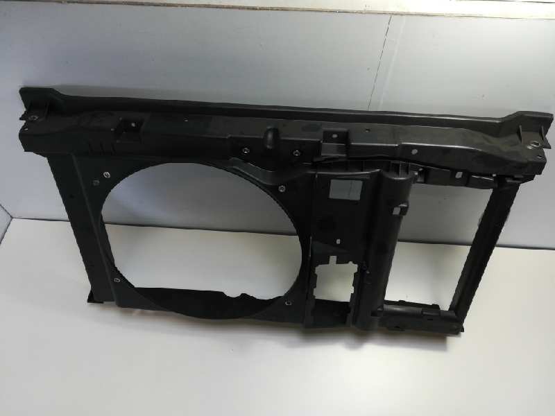 Recambio de panel frontal para peugeot 307 (s1) referencia OEM IAM 7104K9 109172371 PG4203230