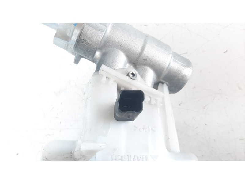 Recambio de bomba freno para peugeot 3008 1.6 blue-hdi fap referencia OEM IAM 821372  