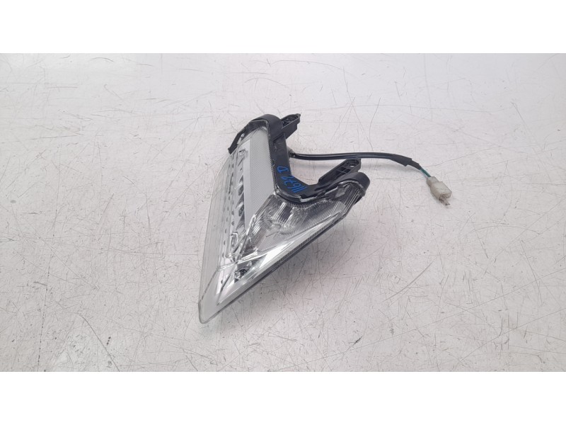 Recambio de piloto delantero derecho para kymco g-dink 125 referencia OEM IAM 33400ACD5E00  