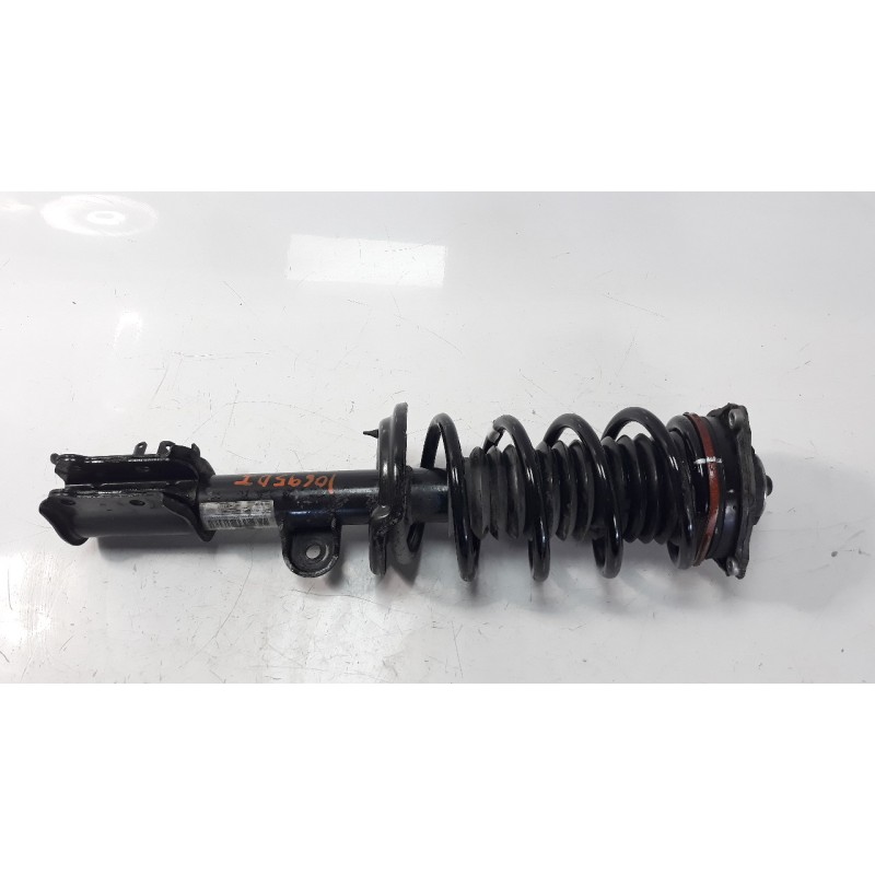 Recambio de amortiguador delantero izquierdo para jeep renegade 1.6 m-jet cat referencia OEM IAM 00521045050 68439724AA 