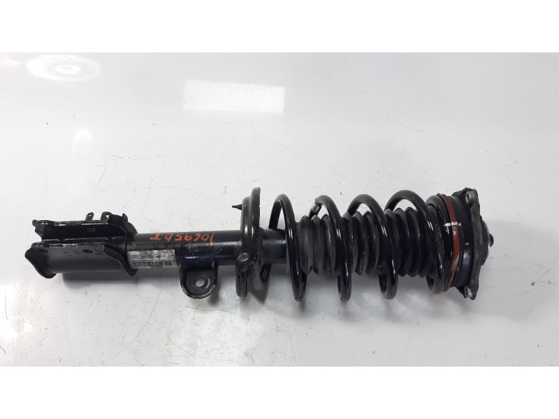 Recambio de amortiguador delantero izquierdo para jeep renegade 1.6 m-jet cat referencia OEM IAM 00521045050 68439724AA 