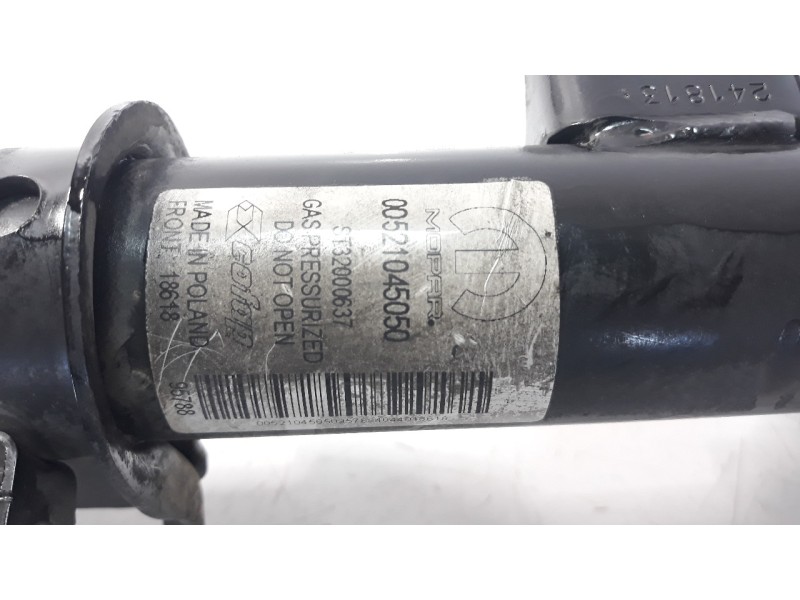 Recambio de amortiguador delantero izquierdo para jeep renegade 1.6 m-jet cat referencia OEM IAM 00521045050 68439724AA 