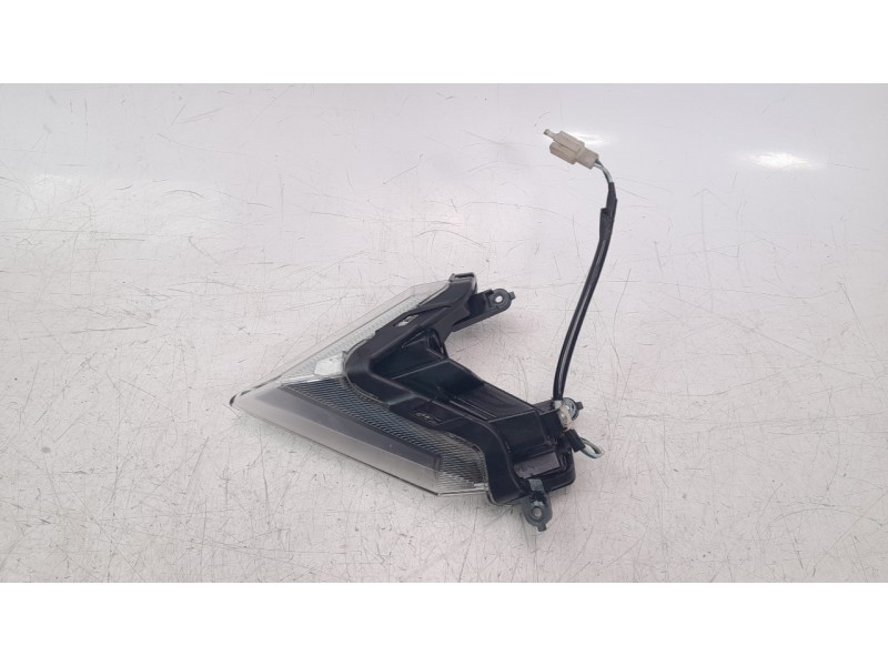 Recambio de piloto delantero derecho para kymco g-dink 125 referencia OEM IAM 33400ACD5E00  