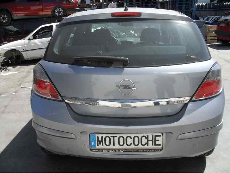 opel astra h berlina del año 2007