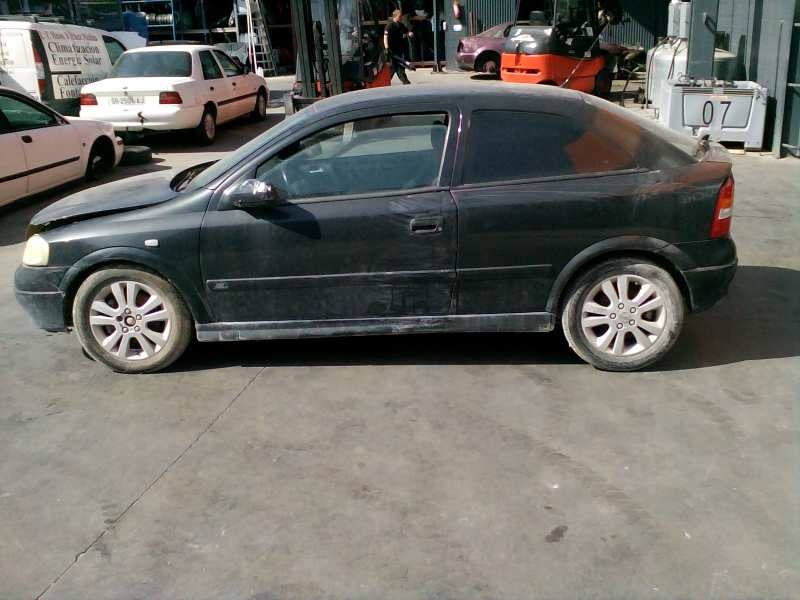 opel astra g berlina del año 2001