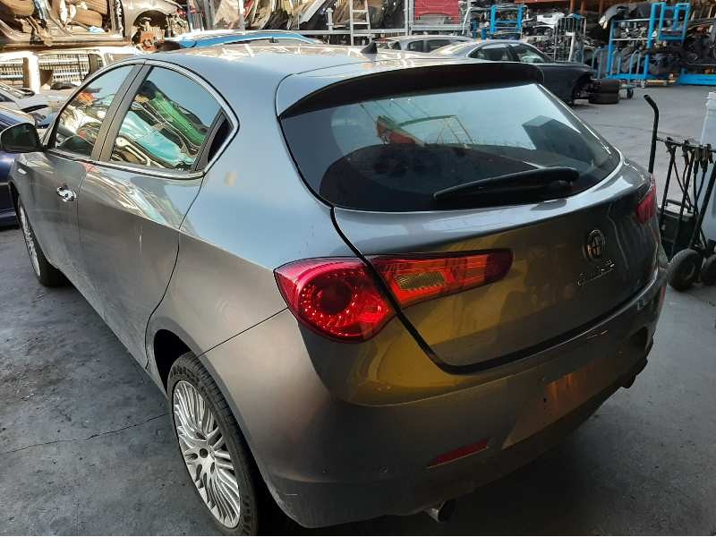 alfa romeo giulietta (191) del año 2014