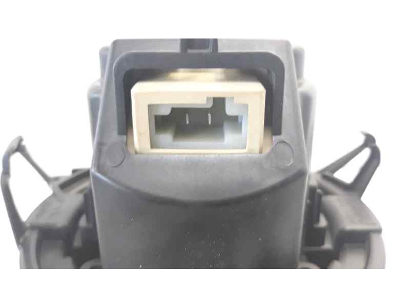 Recambio de ventilador calefaccion para renault clio iv dynamique referencia OEM IAM 5P3730000  
