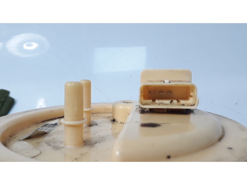 Recambio de bomba combustible para jeep renegade 1.6 m-jet cat referencia OEM IAM 00520643550 68324890AA 