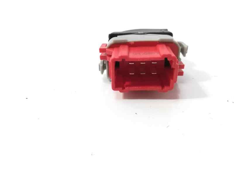 Recambio de mando elevalunas delantero derecho para renault master maxi caja cerrada referencia OEM IAM 8200199518 IAF720017HQ E