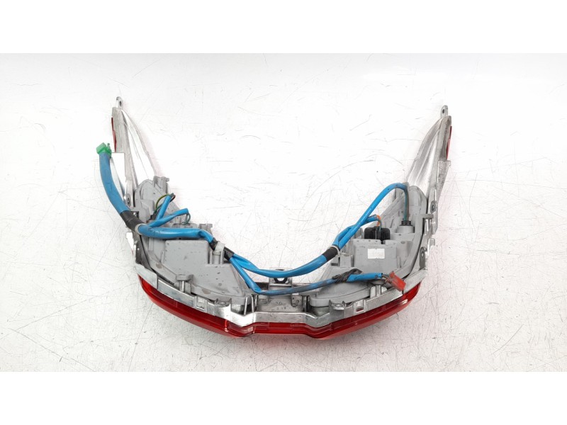 Recambio de piloto trasero central para kymco g-dink 125 referencia OEM IAM 33700ACD5E00  