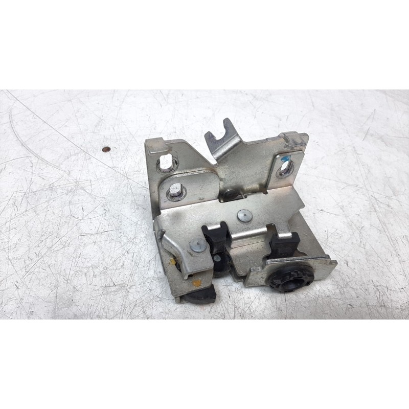 Recambio de cerradura maletero / porton para ford transit courier 1.5 tdci cat referencia OEM IAM 1904784  