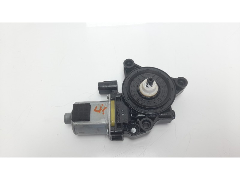 Recambio de motor elevalunas trasero izquierdo para hyundai tucson 1.6 cat referencia OEM IAM 83450D7000  
