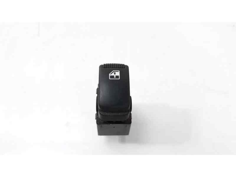 Recambio de mando elevalunas trasero derecho para hyundai getz (tb) 1.3 12v cat referencia OEM IAM 935801C020BJ  