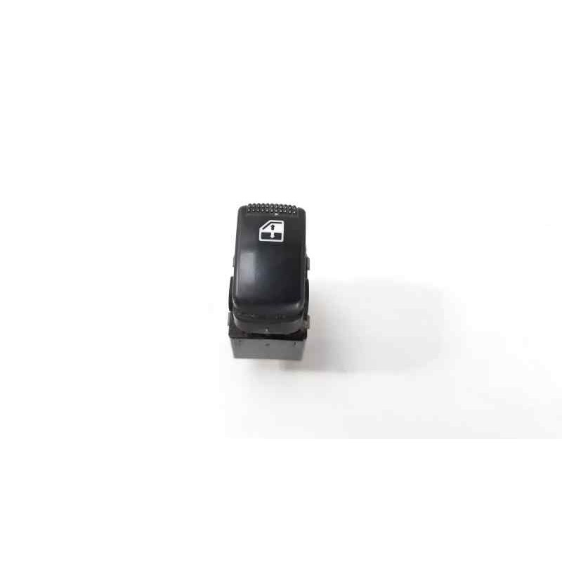 Recambio de mando elevalunas trasero izquierdo para hyundai getz (tb) 1.3 12v cat referencia OEM IAM 935801C010BJ  