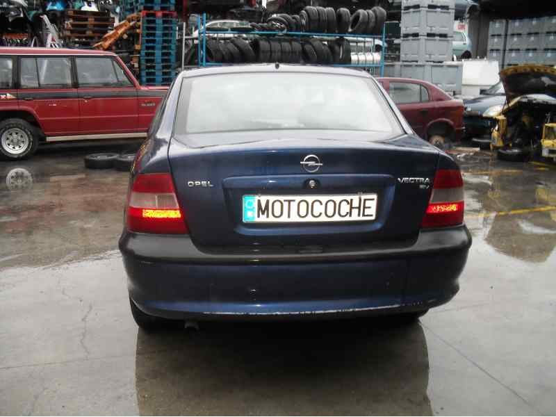 opel vectra b berlina del año 1995
