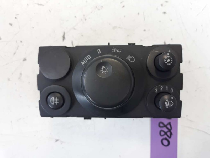 Recambio de mando luces para opel astra h berlina elegance referencia OEM IAM 131100132  