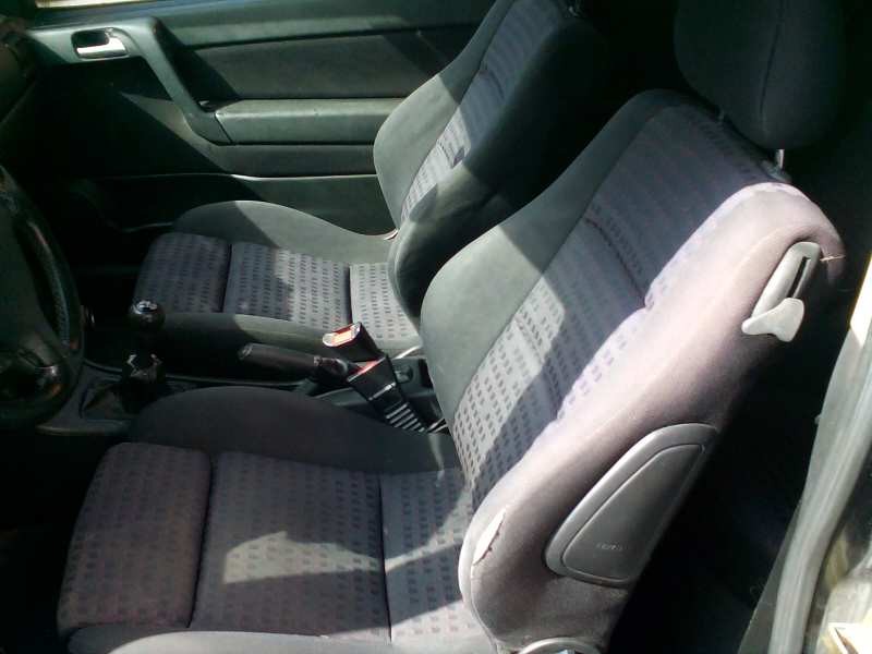 opel astra g berlina del año 2001