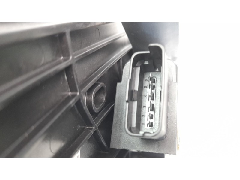 Recambio de elevalunas trasero izquierdo para peugeot 3008 1.6 blue-hdi fap referencia OEM IAM 9830389080  