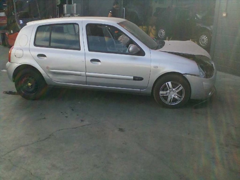 renault clio ii fase ii (b/cb0) del año 2005