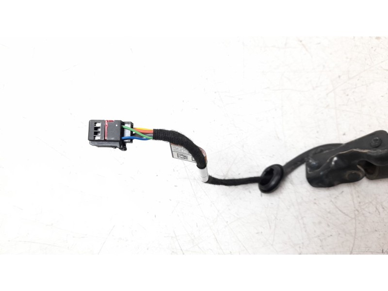 Recambio de amortiguadores de porton para hyundai tucson referencia OEM IAM 81831N7100  