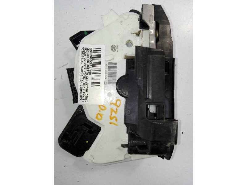 Recambio de cerradura puerta delantera derecha para skoda octavia combi (5e5) ambition referencia OEM IAM 5E1837016A  