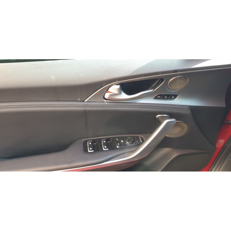 Recambio de mando elevalunas delantero izquierdo para kia stinger (ck) 2.0 tgdi cat referencia OEM IAM 93570J5000CA  