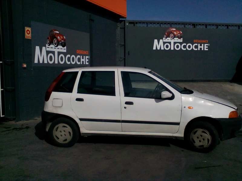fiat punto berlina (176) del año 1996