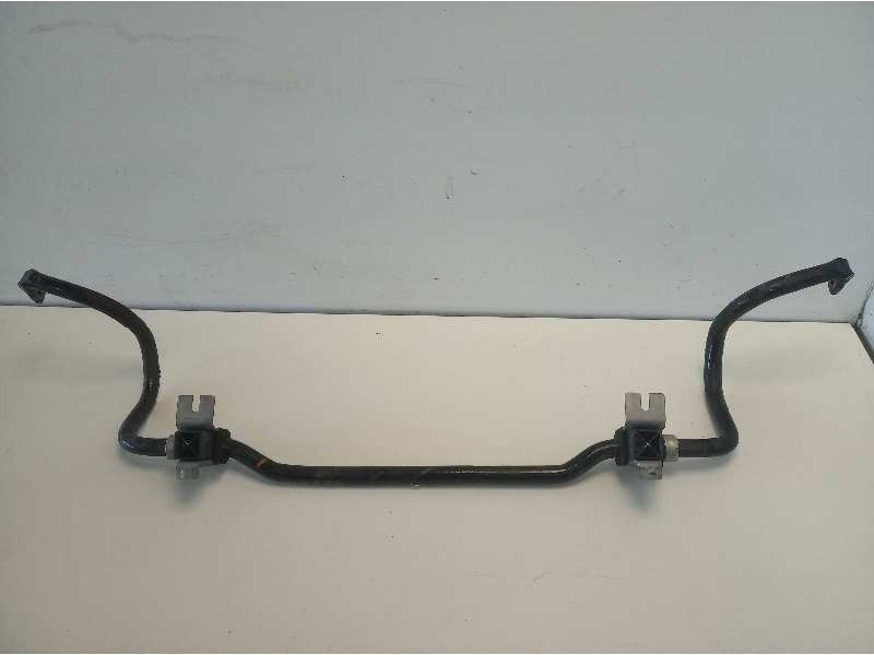 Recambio de barra estabilizadora delantera para renault clio iii 1.2 referencia OEM IAM   
