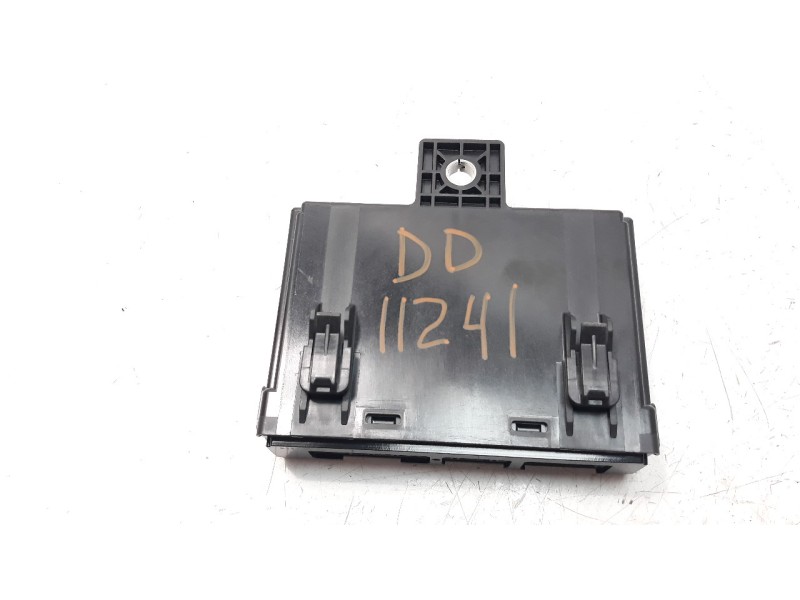 Recambio de modulo confort para mazda 3 berlina (bp) referencia OEM IAM BCKA675M0F GGMZ0001J04 