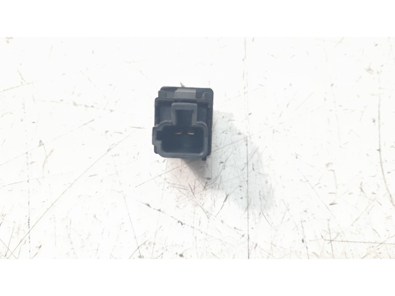 Recambio de interruptor para toyota rav4 referencia OEM IAM 15A257  