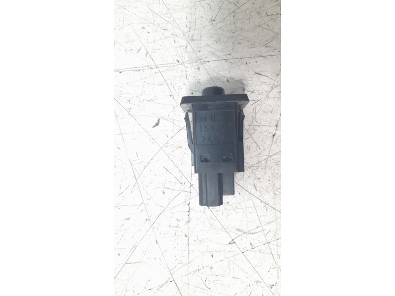 Recambio de interruptor para toyota rav4 referencia OEM IAM 15A257  