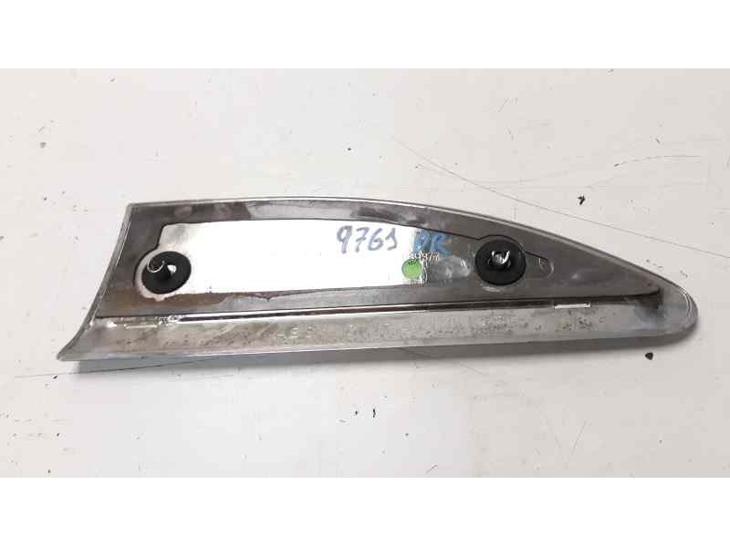 Recambio de molduras traseras para citroen ds3 graphic art referencia OEM IAM 9800069377  