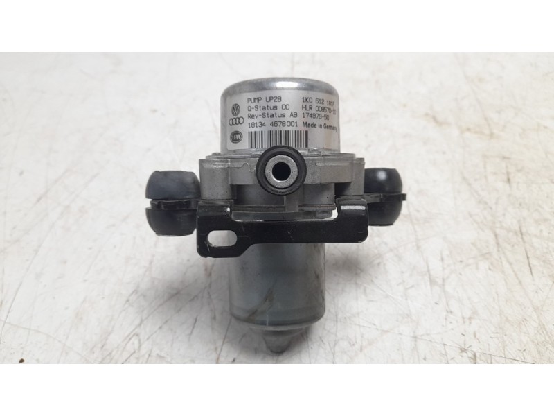 Recambio de depresor freno / bomba vacio para volkswagen polo referencia OEM IAM 1K0612181F  