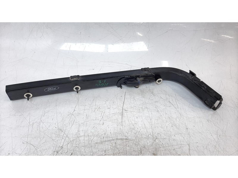 Recambio de soporte / guia puerta corredera para ford transit courier 1.5 tdci cat referencia OEM IAM ET76A25005AG  