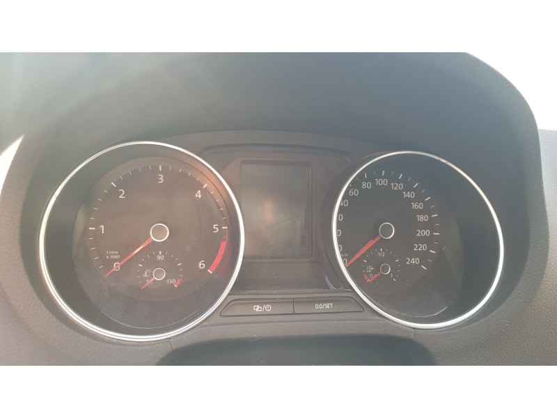 volkswagen polo (6c1) del año 2015